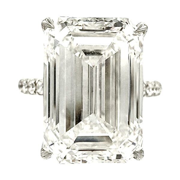 Emerald Cut Solitaire with Side Stones Lab