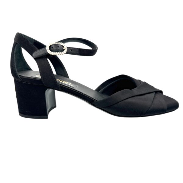 Chanel Sandals (US 8.5)