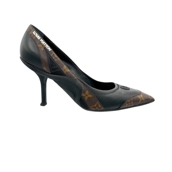 Louis Vuitton Pump (US 11)