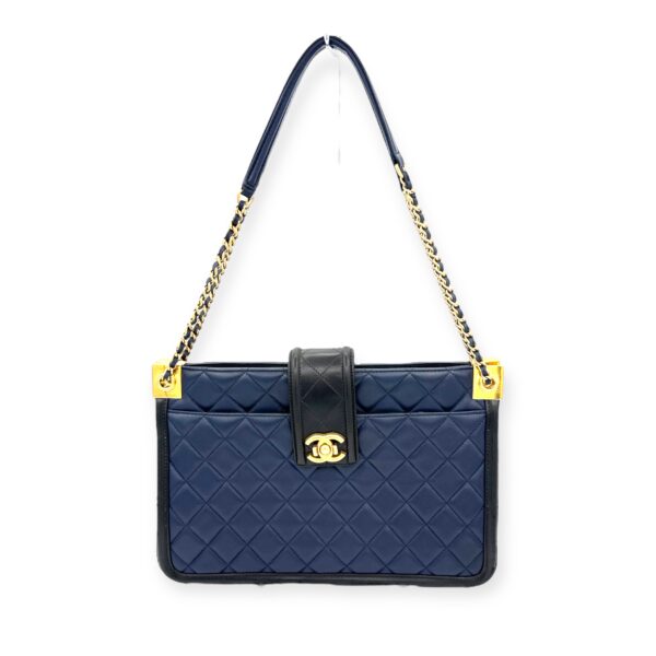 Chanel Shoulder Bag