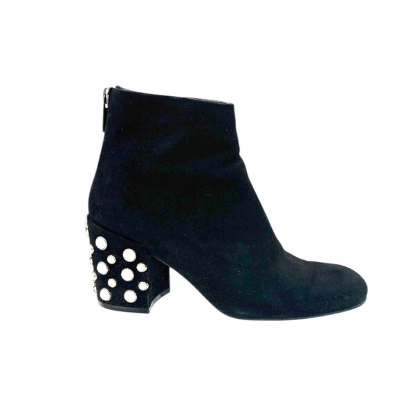 Stuart Weitzman Booties (US 6)