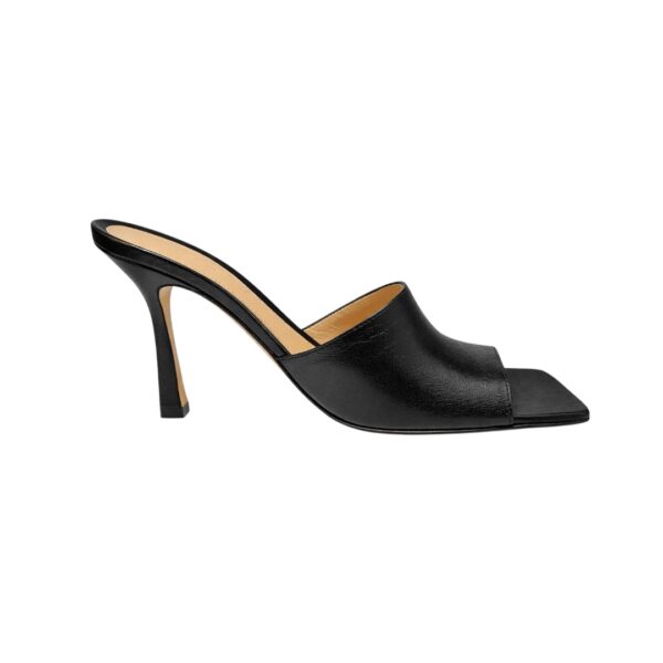 Bottega Veneta Sandals (US 5.5)