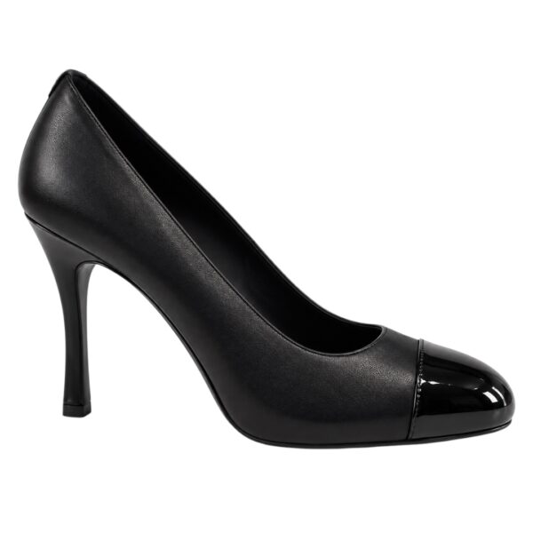 Chanel Pump US 7.5)
