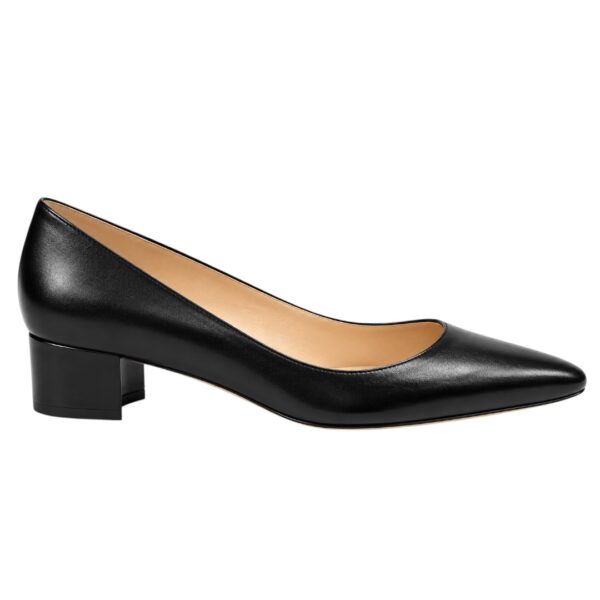 Manolo Blahnik Pump (US 8)