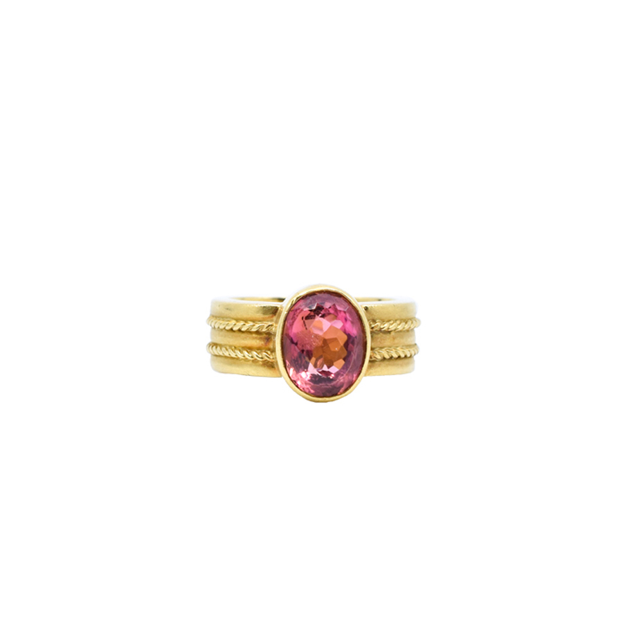 unsigned-pink-tourmaline-18k-yellow-gold-ring-1