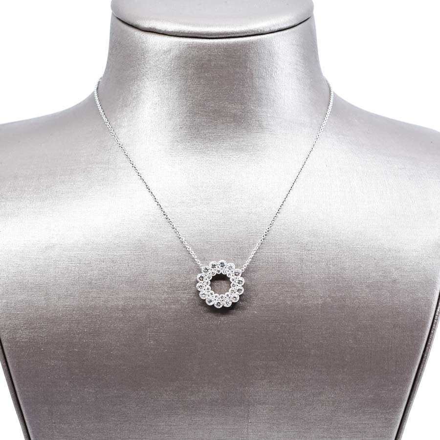 unsigned-18k-white-gold-circle-diamond-necklace