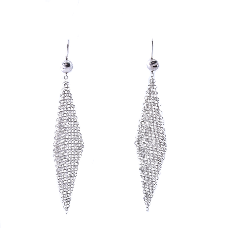 tiffany-elsa-peretti-dangle-chainmail-earrings-1