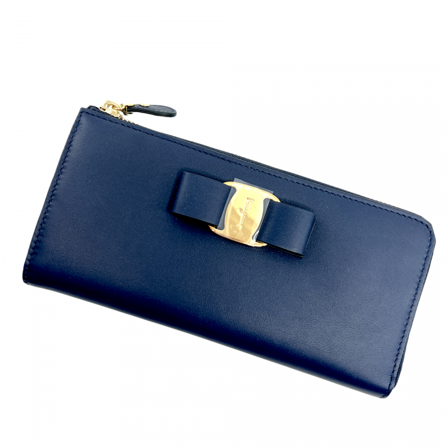 ferragamo-navy-leather-wallet