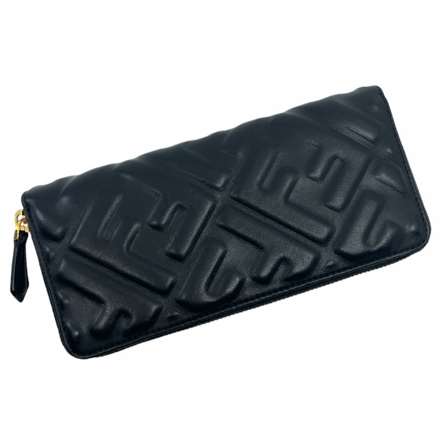 fendi-black-leather-quilted-logo-zippy-wallet