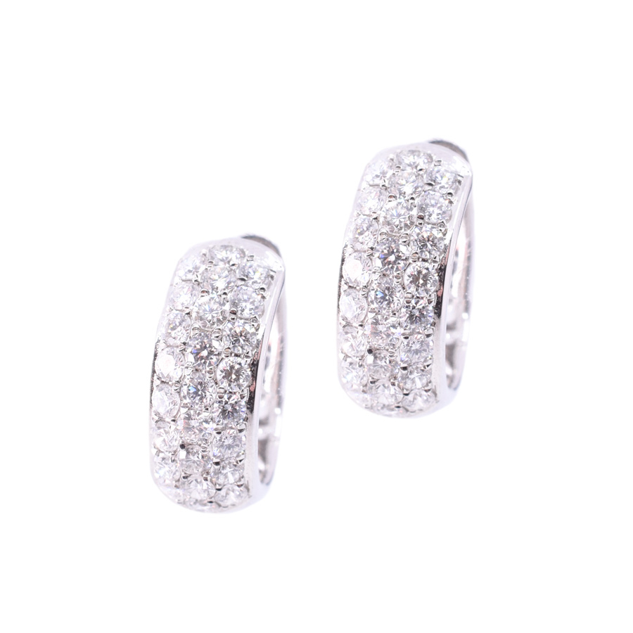 vivid-18k-white-gold-three-row-diamond-huggie-earrings-1