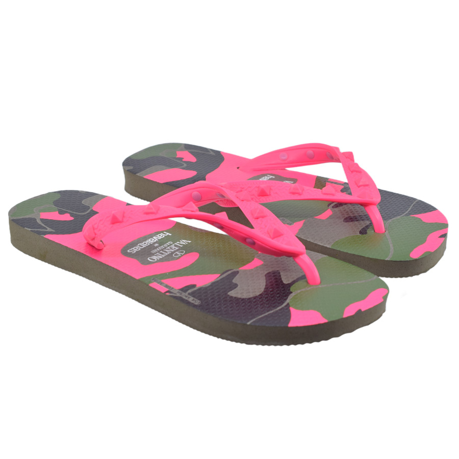 valentino-havaianas-pink-cammo-flip-flops
