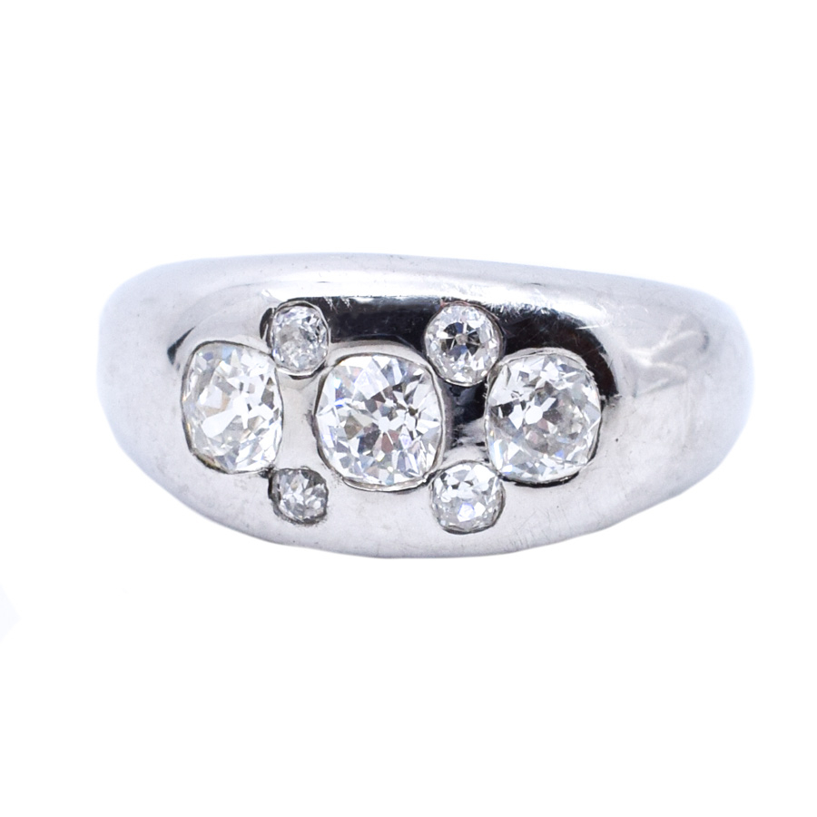 unsigned-18k-white-gold-three-big-four-little-ring-1