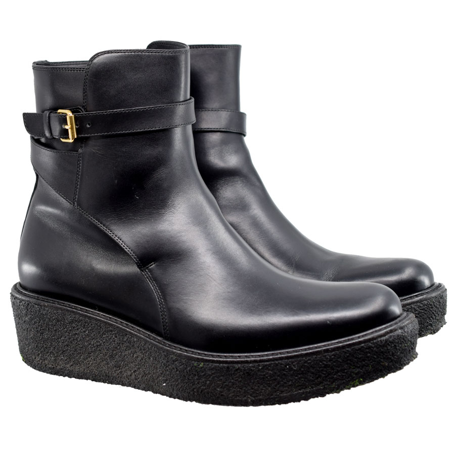 celine-black-leather-platform-boots