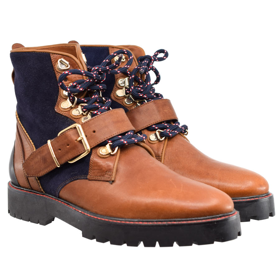 burberry-brown-navy-boots