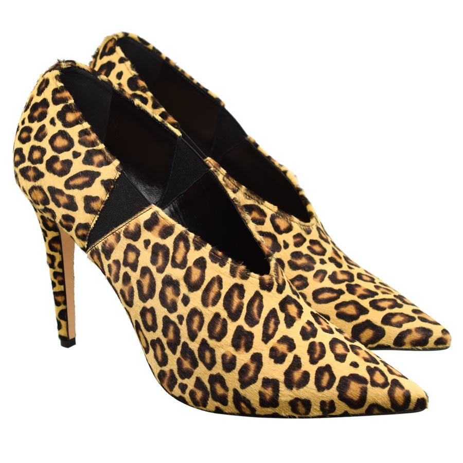 tamaramellon-leopard-low-bootie-heels