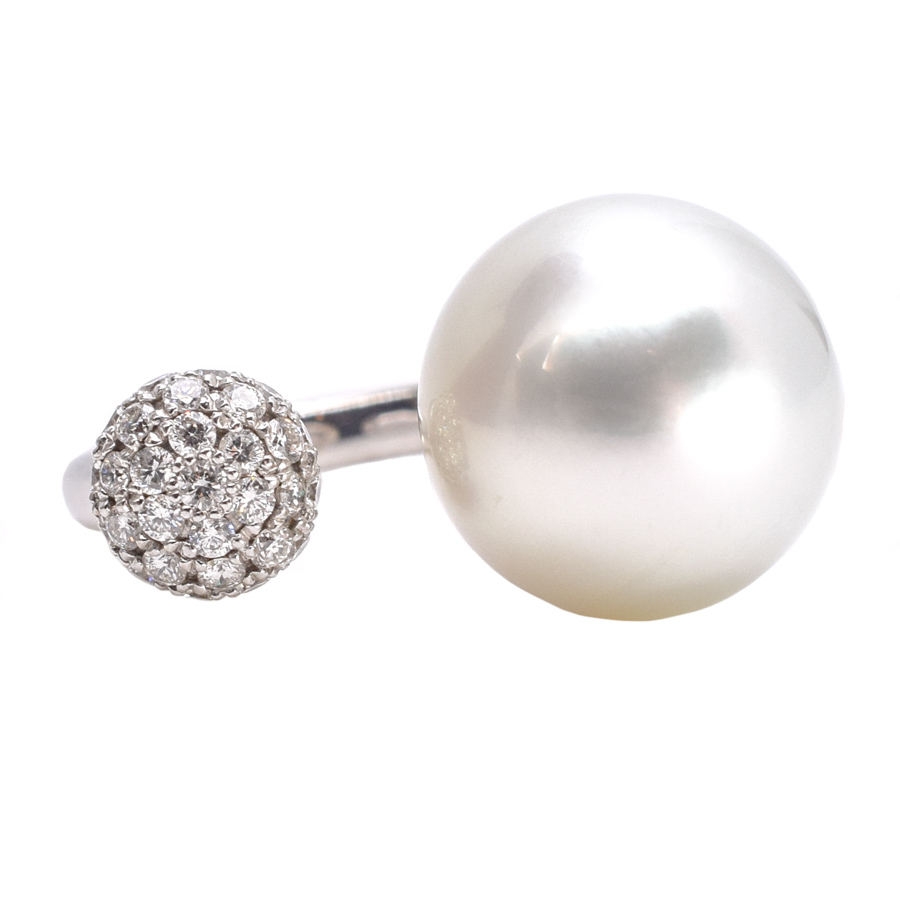 vivid-pearl-diamond-two-ball-ring-1