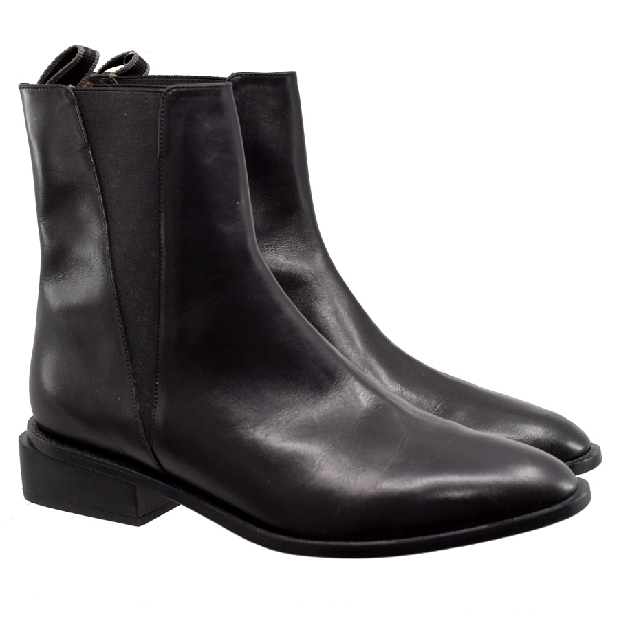 clergerie-black-leather-v-elastic-boots