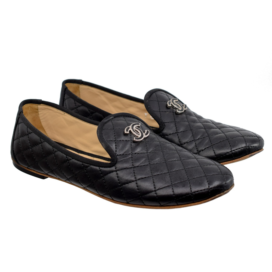chanel-quilted-cc-flats