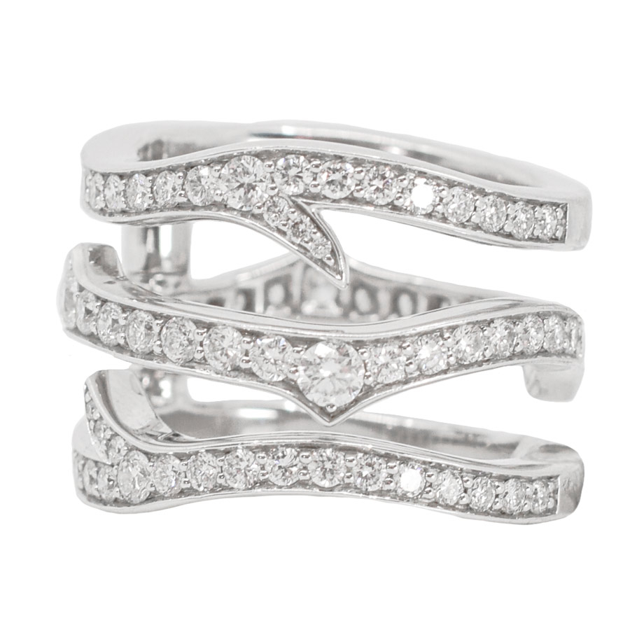 sw-unsigned-18k-white-gold-turning-ring-1