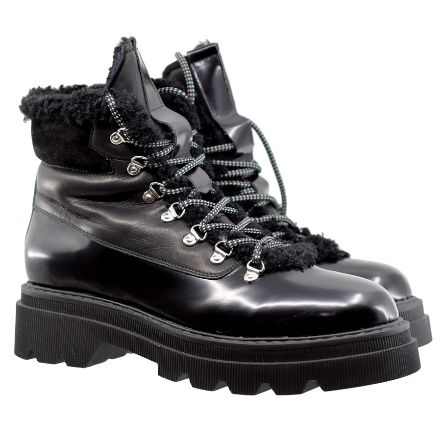 voileblanche-black-sherpa-boots