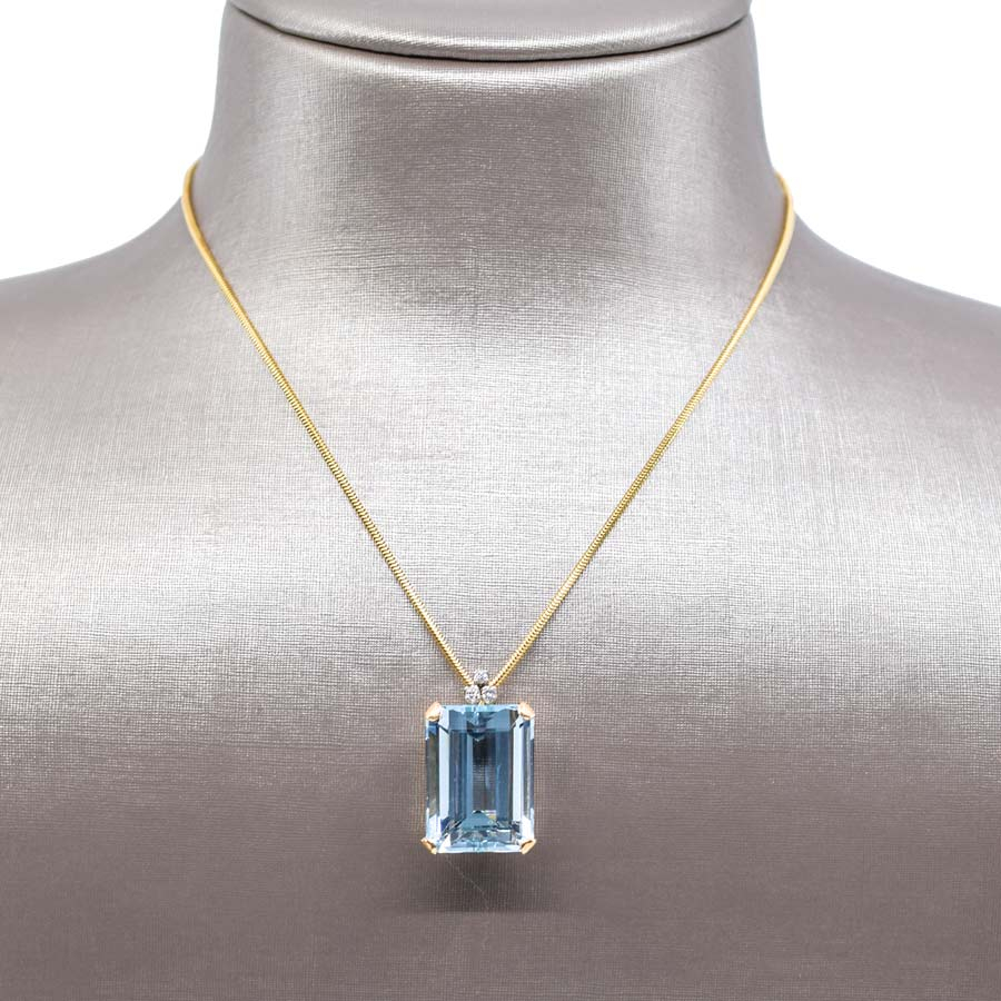 unsigned-18k-yellow-gold-cord-triple-diamond-aqua-chunk-necklace-1