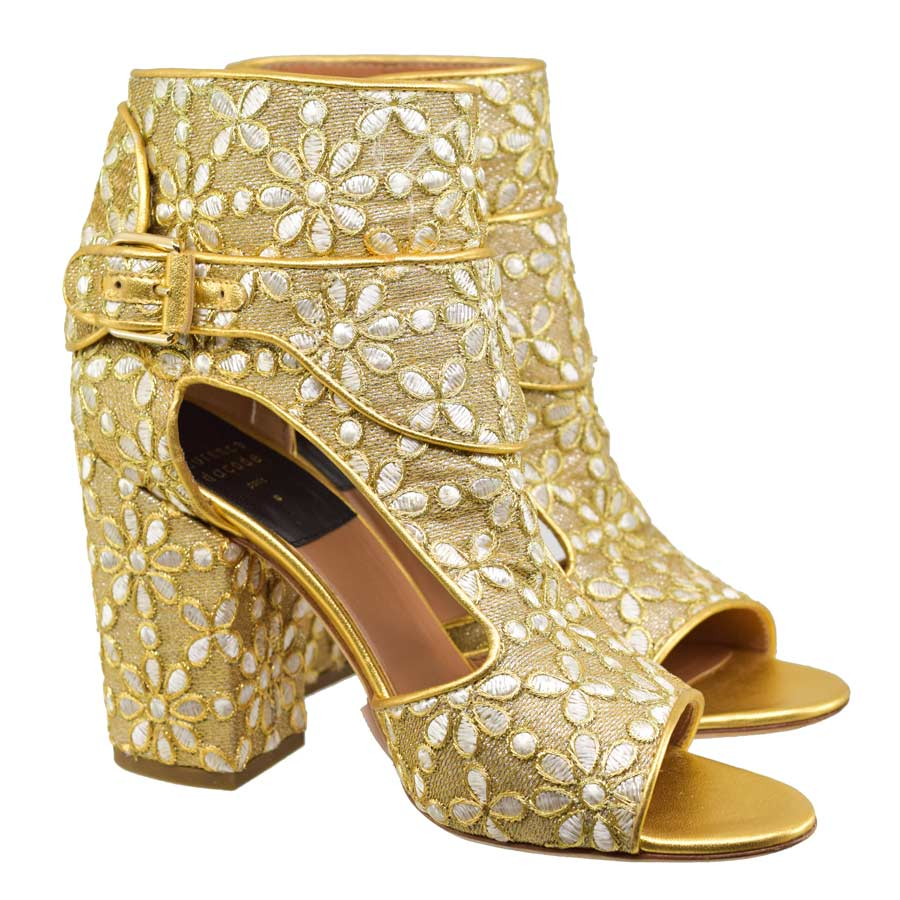 laurencedacade-gold-flower-embroidered-peeptoe-block-heels