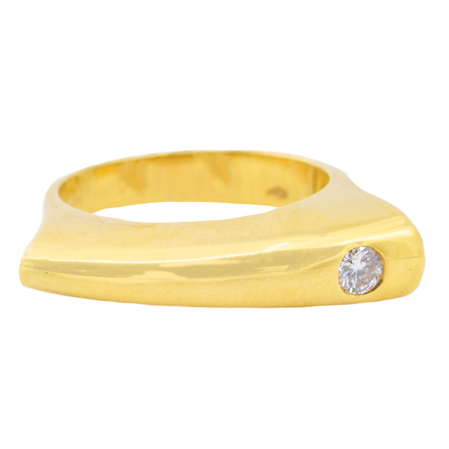 unsigned-18k-yellow-gold-diamond-graduated-bar-ring-1