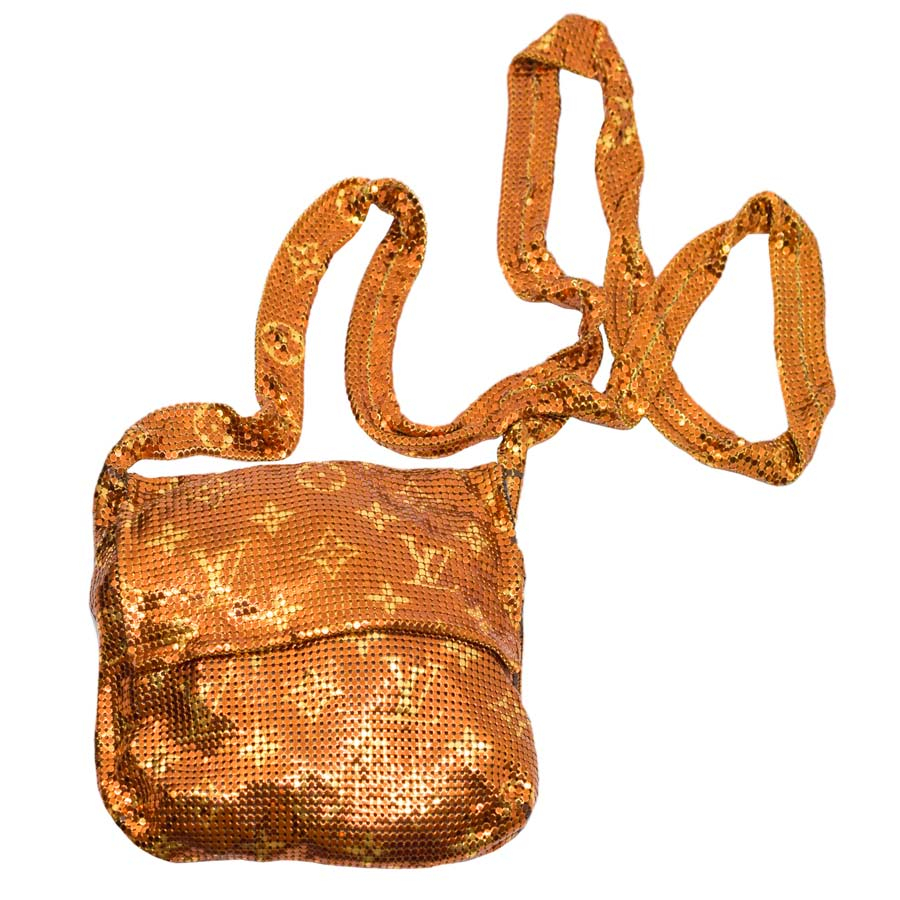 louisvuitton-copper-metallic-crossbody-chainmail-bag-1