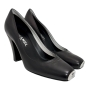 chanel-black-leather-pump