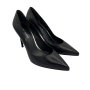 stuart weitzman-pump